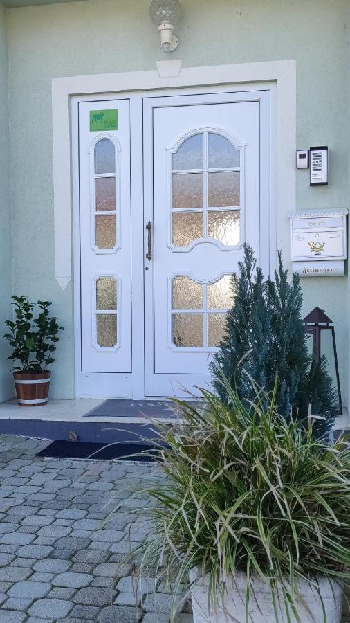 Gemuetliches Wohnen In Frauenkirchen Im Burgenland Apartment Exterior photo